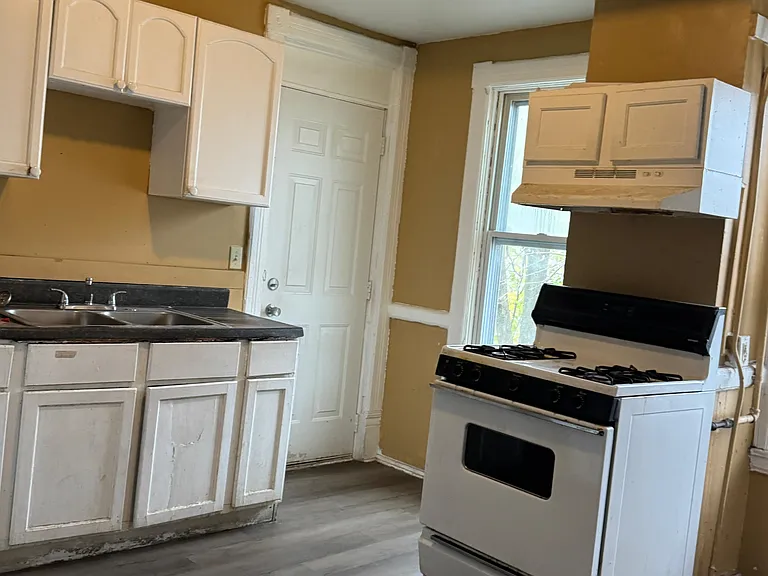 1102 Butternut St #2 — Photo 14