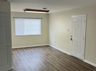 6423 Carlisle Pike APT B, Mechanicsburg, PA 17050