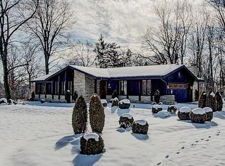 2957 S Sandra Ln, New Berlin, WI 53151