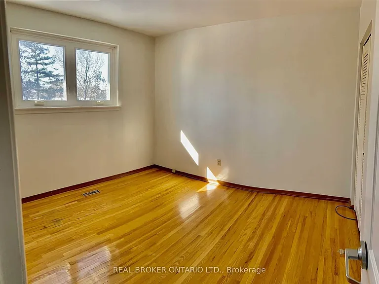 3364 Cedar Creek Dr — Photo 11