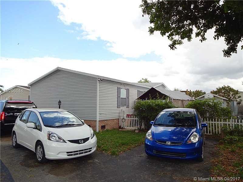 1st image of 220 NE 12th Ave Lot 59