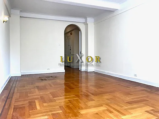 Rented by Luxor Homes & Investment Realty | media 21