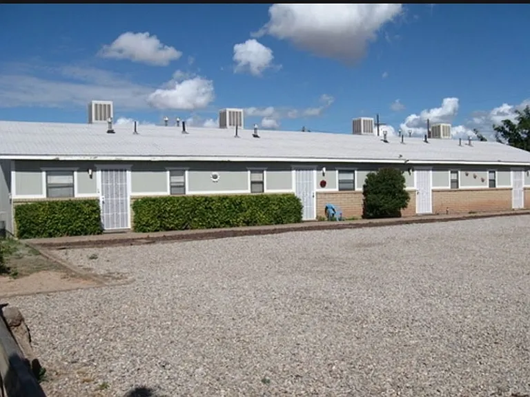 2310 Collins Ave #C — Photo 1