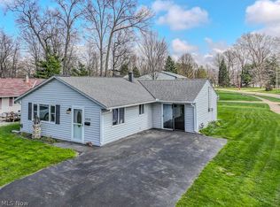 4865 Robinwood Dr, Mentor, OH
