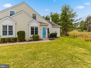 903 Ginger Ct, Mount Laurel, NJ