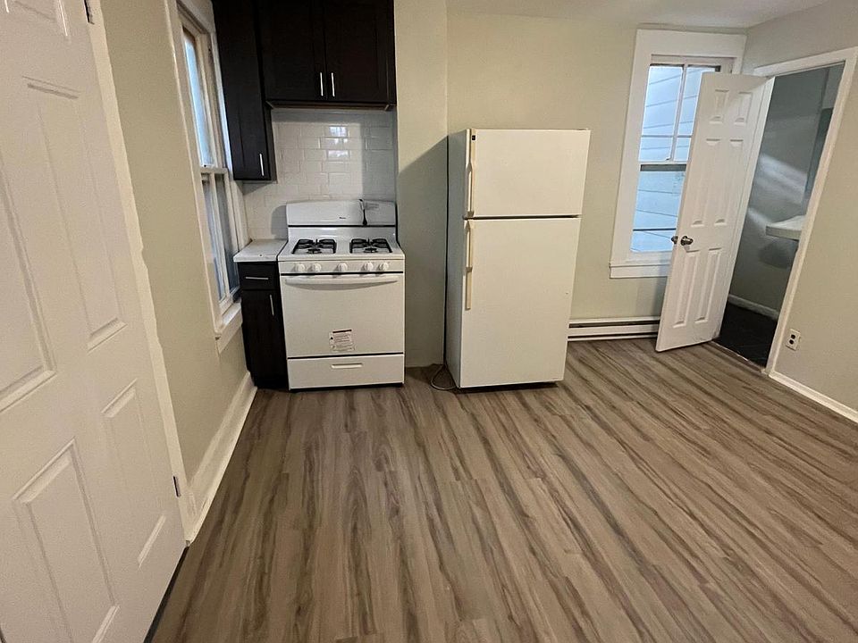 1st image of 77 Ashland Ave #1