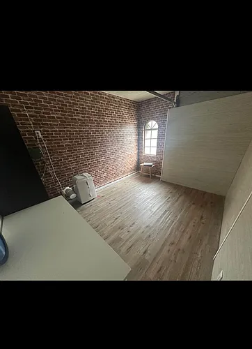 (Undisclosed Address) Photo 1
