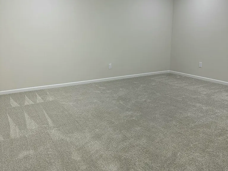 719 W Spaniel Dr — Photo 15