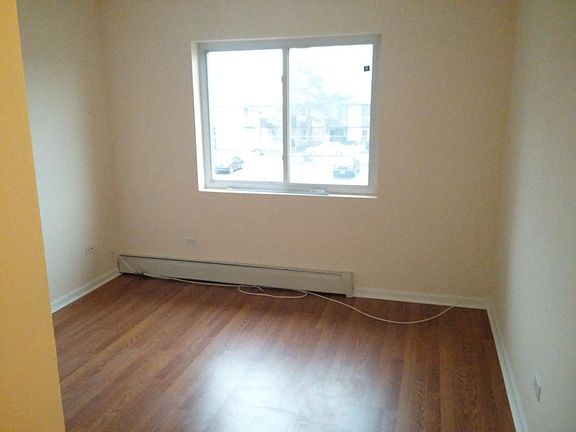 2nd image of 931 Jonathon Ct APT 205