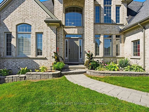 3rd image of 1017 Apricot Pl