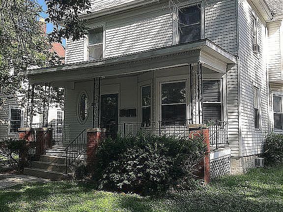4th image of 1115 W Edwards St