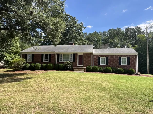 1168 Howard P Anderson Rd, Halifax, VA 24558