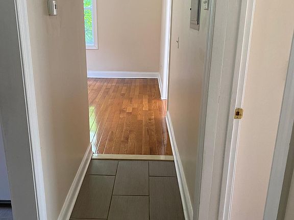 2nd image of 280 Washington Ave