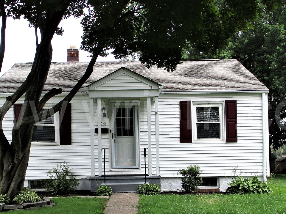 1st image of 109 Woodland Ave