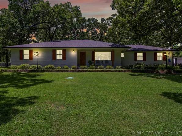 12812 S 273rd East Ave, Coweta, OK 74429