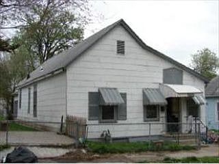 1st image of 2813 S 18th St