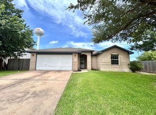 1204 Delia Chapa Ln, Hutto, TX 78634