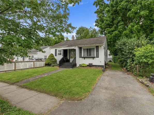 107 Edgeware Rd, Syracuse, NY 13208