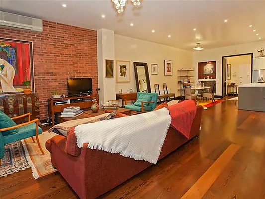 Rented by Avenue Sotheby's International Realty | media 7