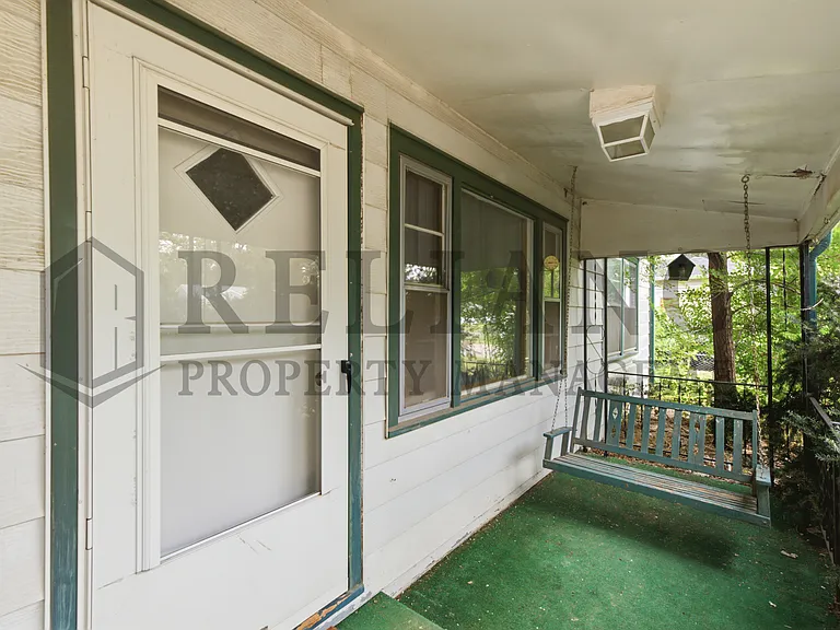 1620 E Selma St — Photo 18