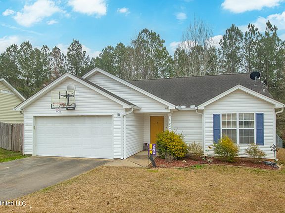 2nd image of 12049 Five Oaks Cir