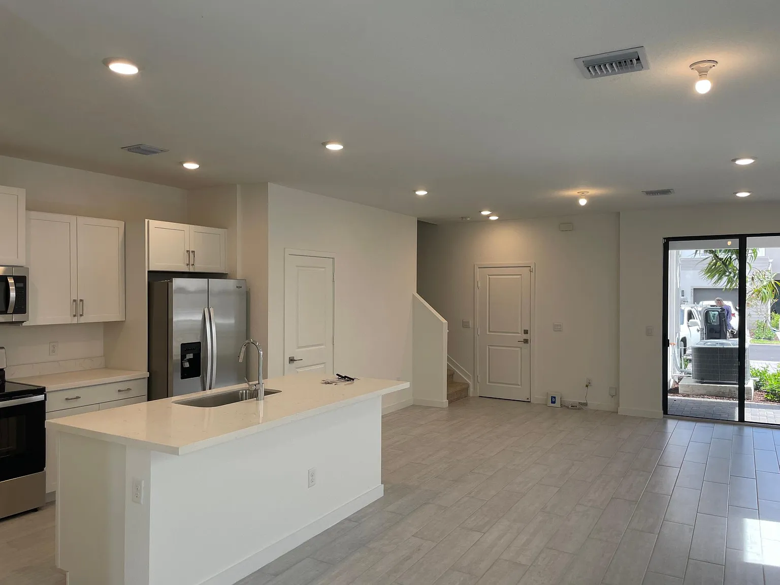 521 NW 17th St — Photo 4