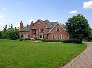 1741 Country Club Dr, Long Grove, IL