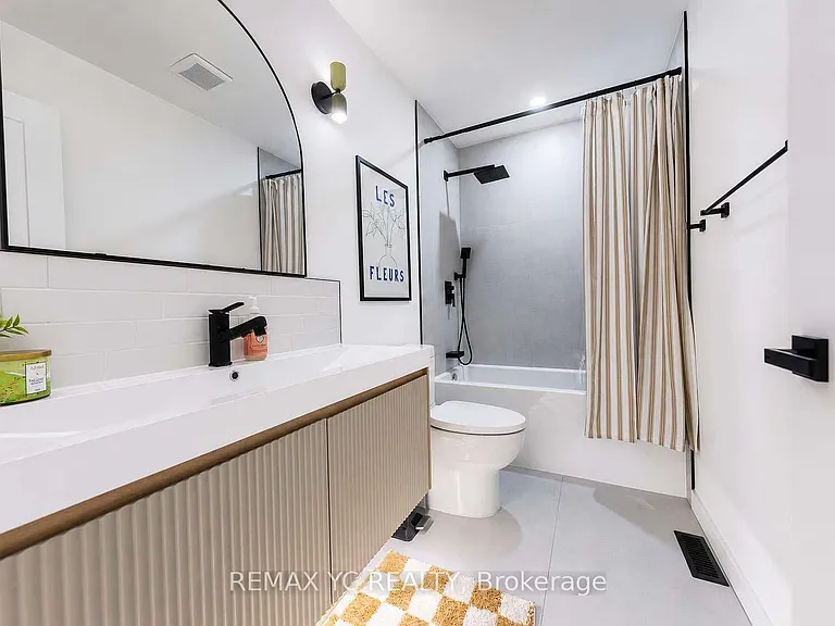38 Pickett Cres — Photo 13