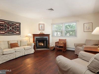 637 Compass Ave, Beachwood, NJ, 08722