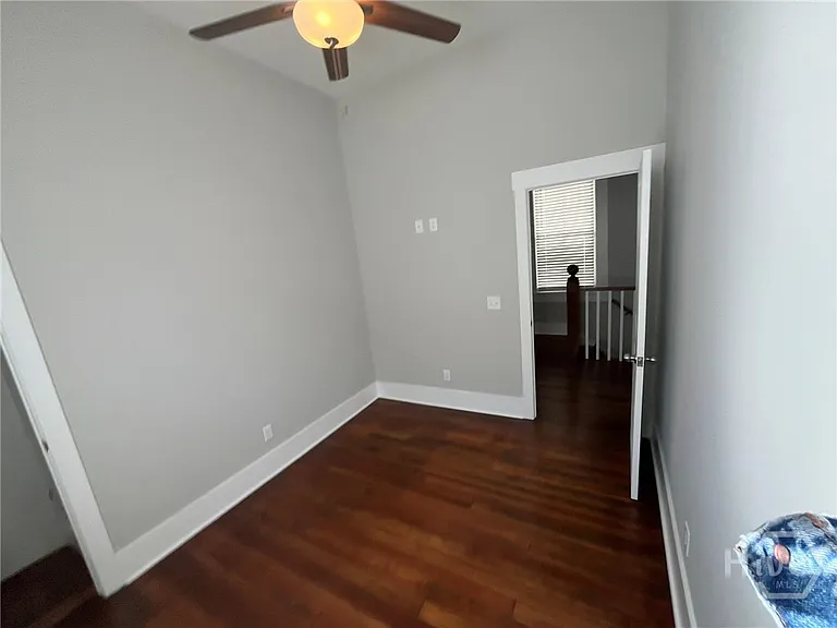 213 W 39th St #B — Photo 14