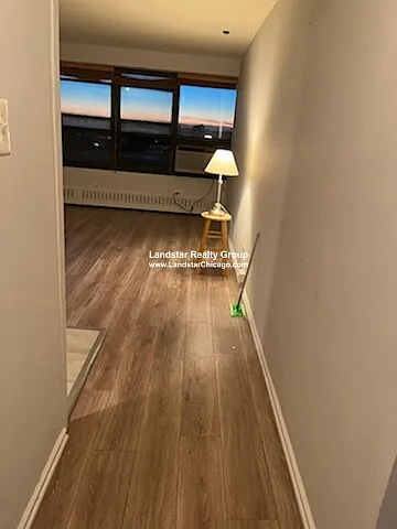 1 bed, 1.0 bath, 700 sqft, $1,700 — Photo 3