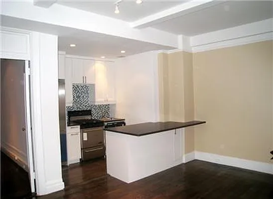 Rented by Warburg | media 41