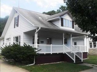 2220 Lane Ave, Elkhart, IN 46517