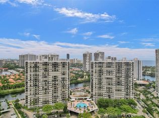3701 N Country Club Dr APT 707, Aventura, FL 33180