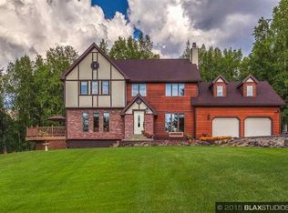 937 Northern Lights Dr, Fairbanks, AK 99712