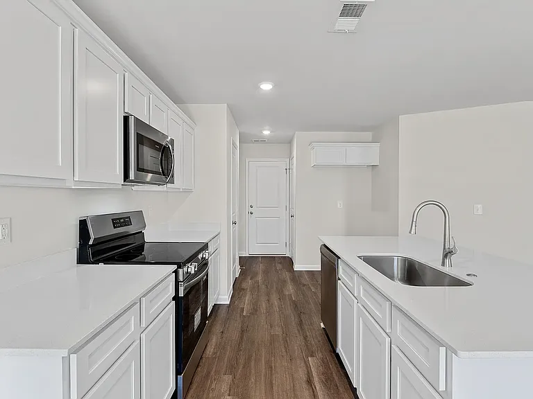 552 Corkscrew Ln — Photo 4