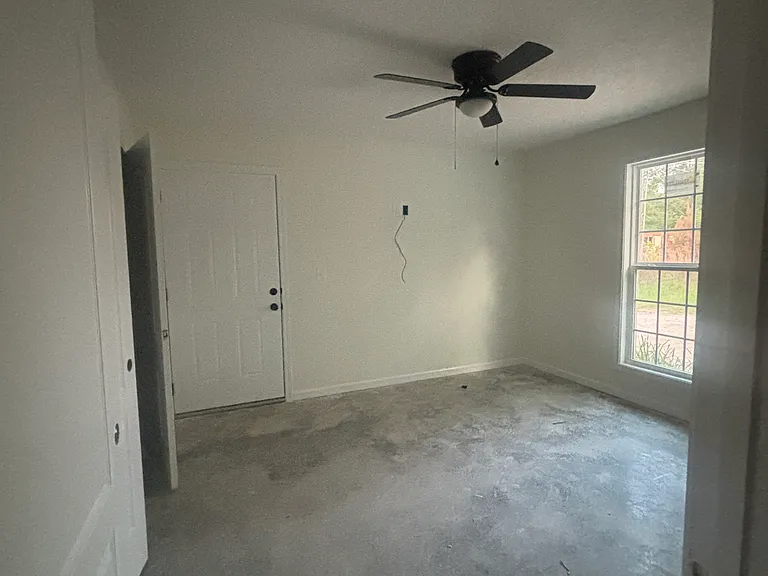 1766 Nisbet Lake Rd — Photo 5