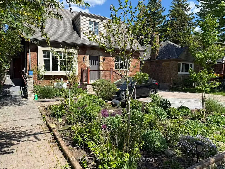 917 Royal York Rd #WALK OUT - BSMT — Photo 12