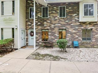 1 Houston Ct UNIT H1, Coram, NY 11727