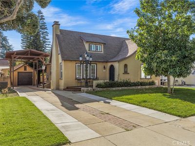122 E Rosewood Ct, Ontario, CA, 91764