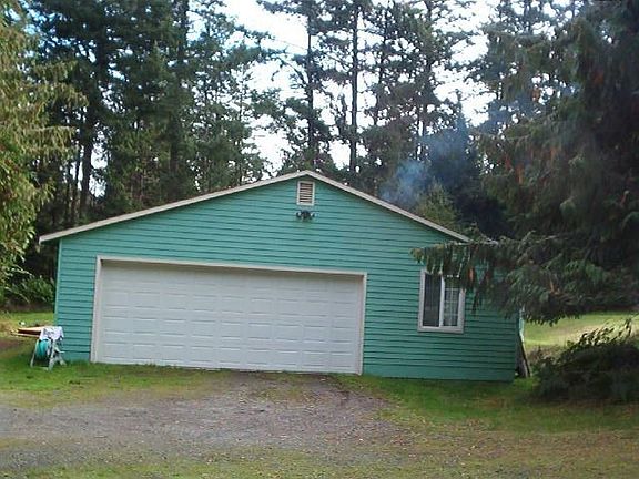 2-Car Garage w/office