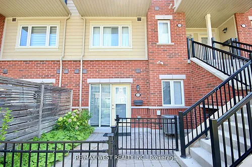 250 Sunny Meadow Blvd Photo 1