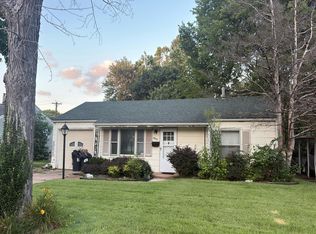 9870 Vickie Pl, Saint Louis, MO 63136