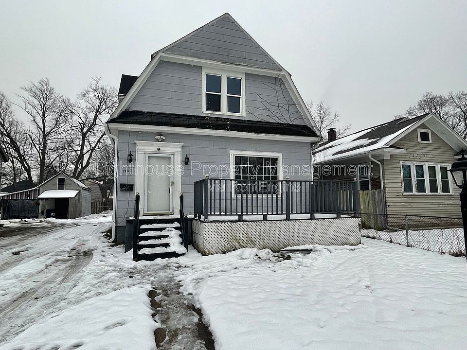 1st image of 1702 Reed St