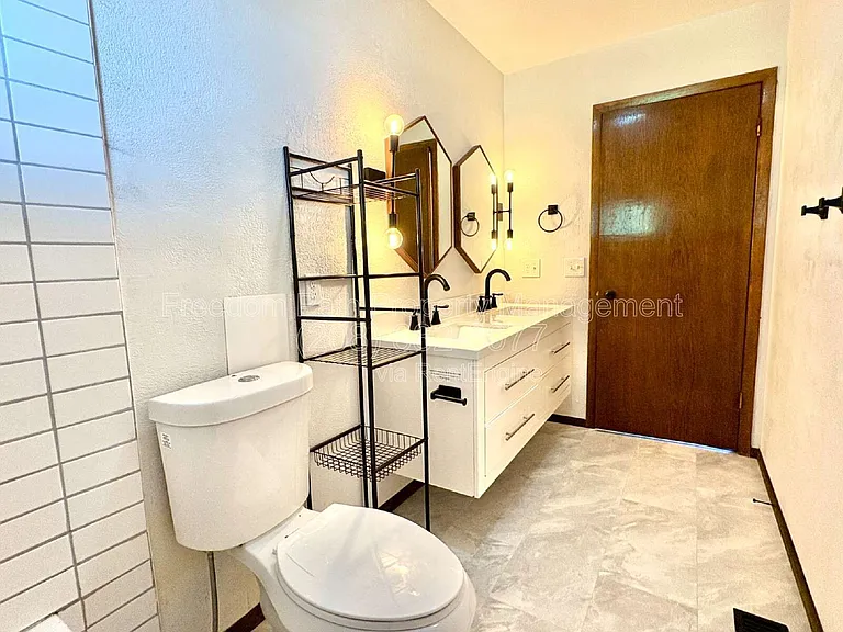 36658 E Hayden Lake Rd — Photo 16