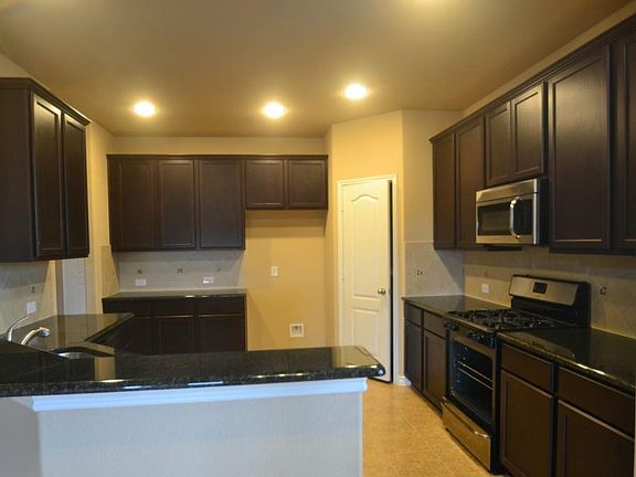 5th image of 2504 Jill Creek Dr