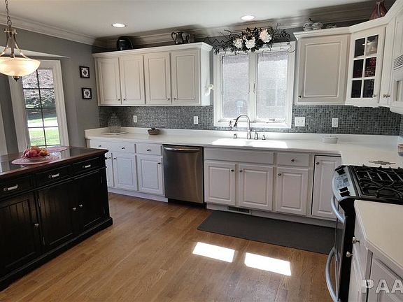 2nd image of 10409 N Pheasant Ln