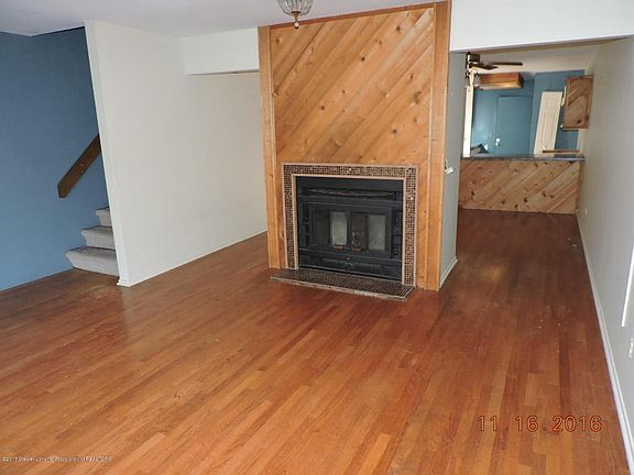 3rd image of 5684 Deville Ct