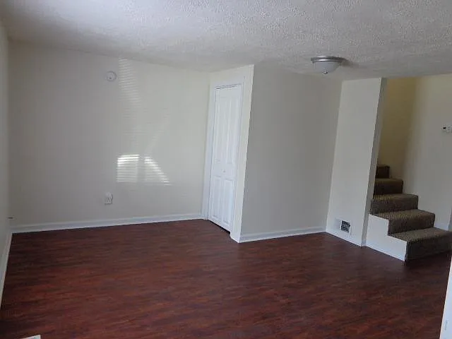235 Sherman Ave #B photo 1