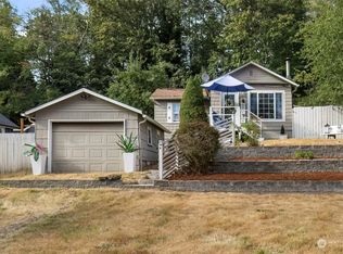 2924 NE Alder St, Bremerton, WA 98310